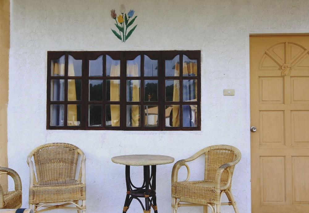 Casa Del Mar Beach Resort San Remigio  Εξωτερικό φωτογραφία