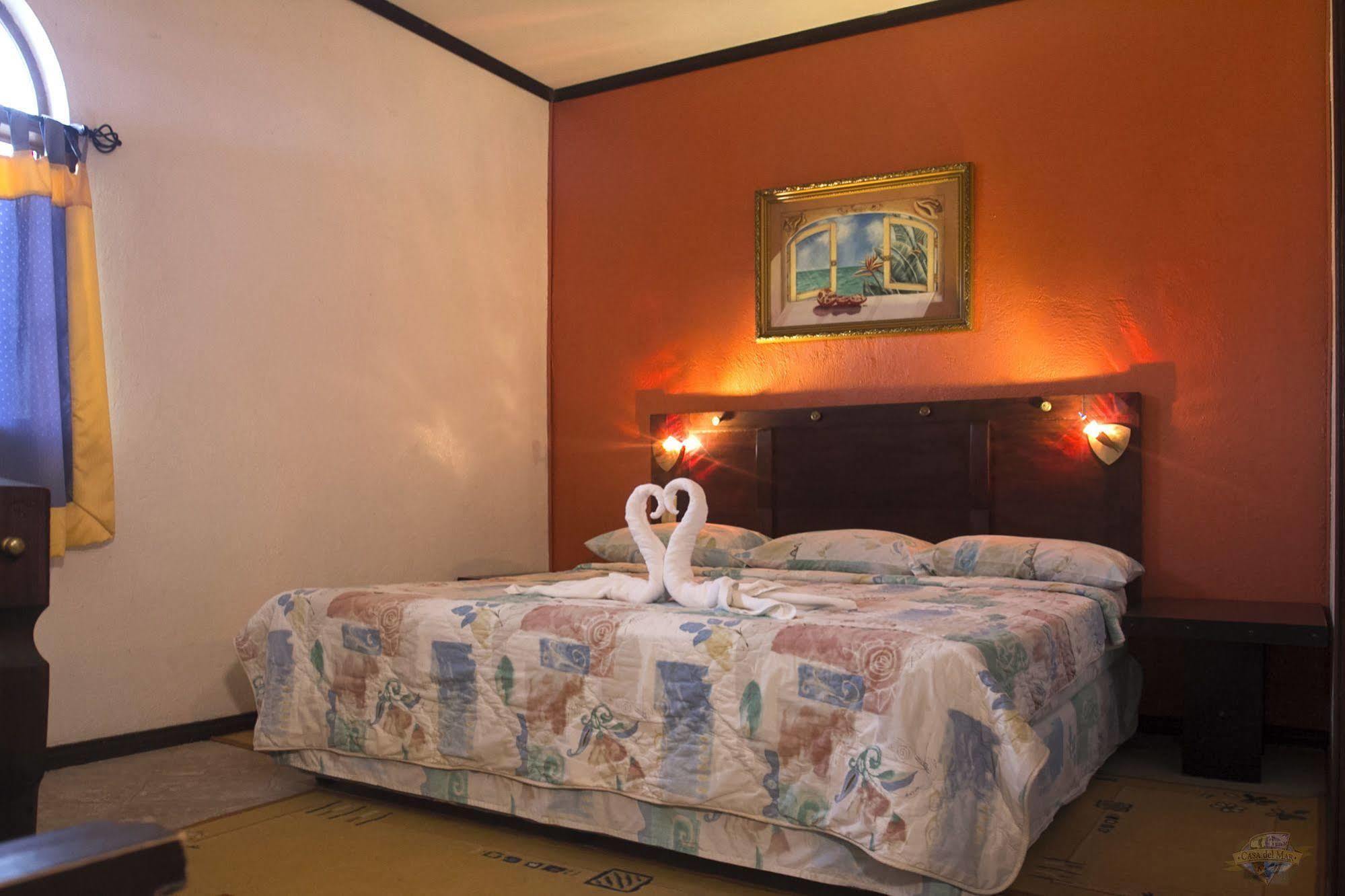 Casa Del Mar Beach Resort San Remigio  Εξωτερικό φωτογραφία
